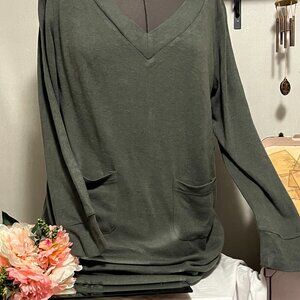 Gray oversized sweater pullover long sleeve